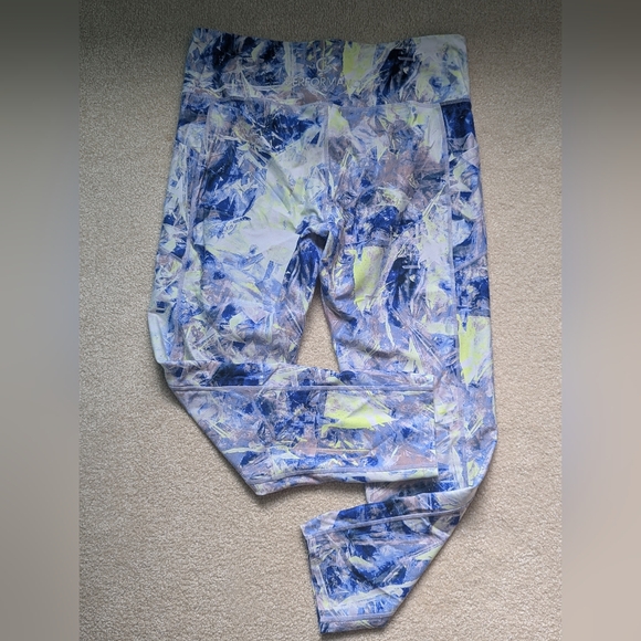 2 Pair Women's Athletic/Performance Leggings size XL - Picture 7 of 16